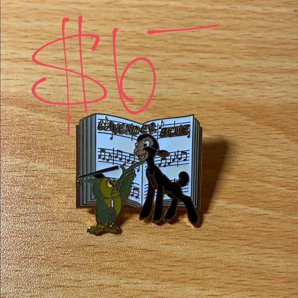 DISNEY PINS - Picture 5 of 6